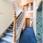 Windsor Hotel 3*